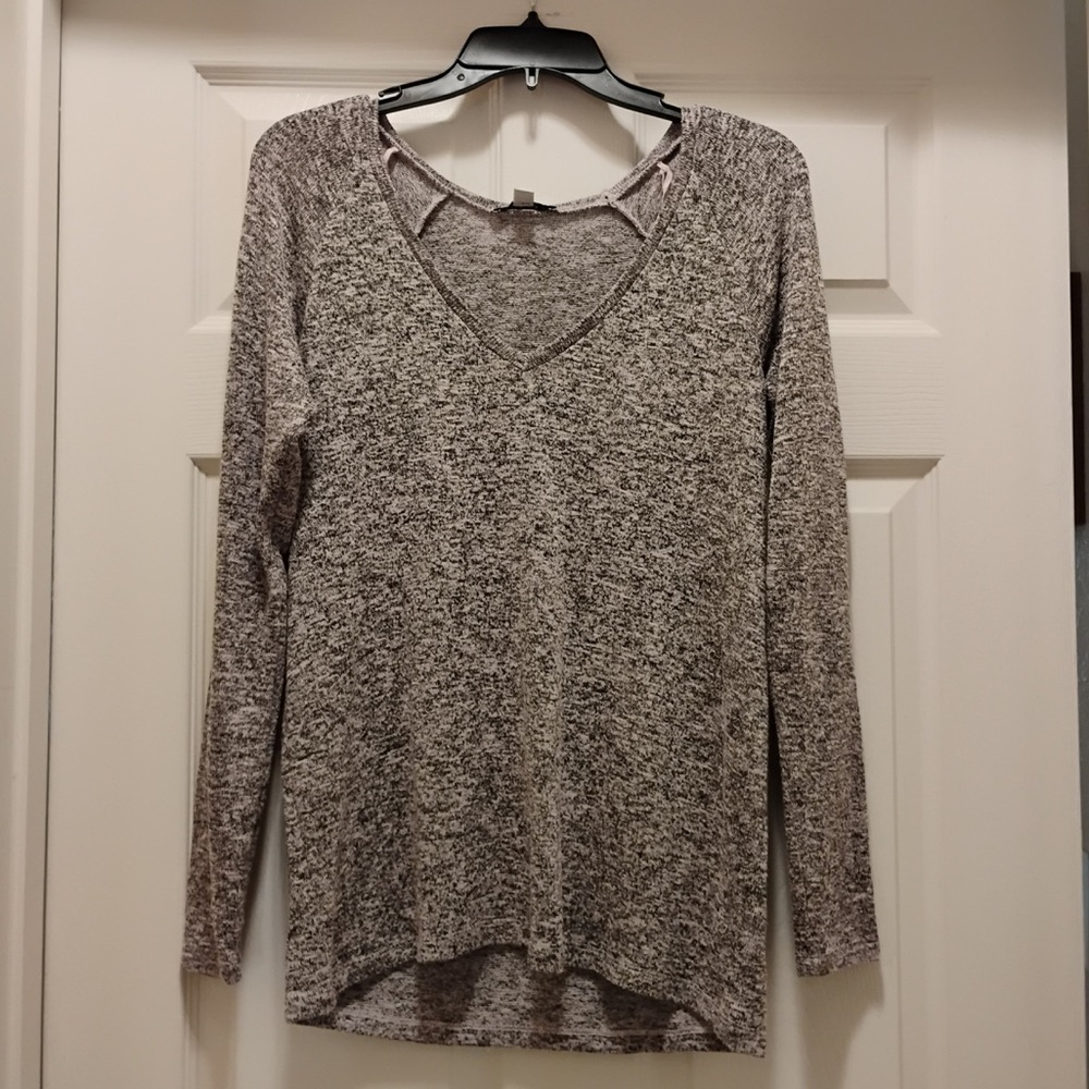 American Eagle Outfitters Women's Gray Knit V Neck Sweater Size S
